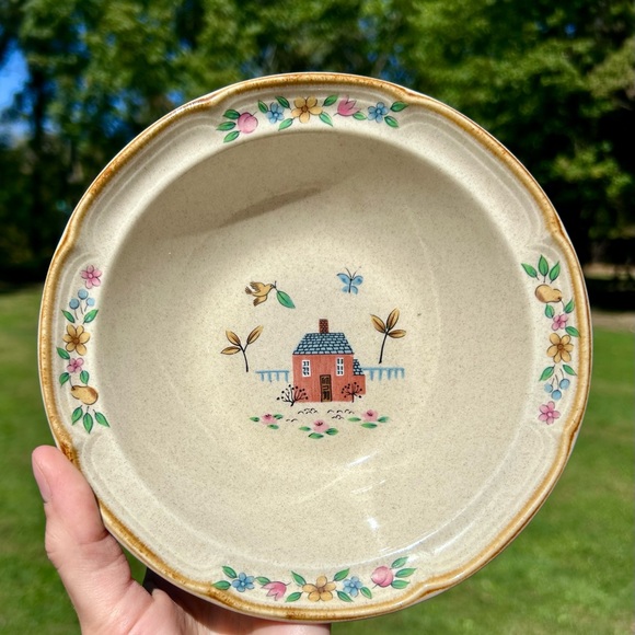 Other - Vintage Heartland Bowls